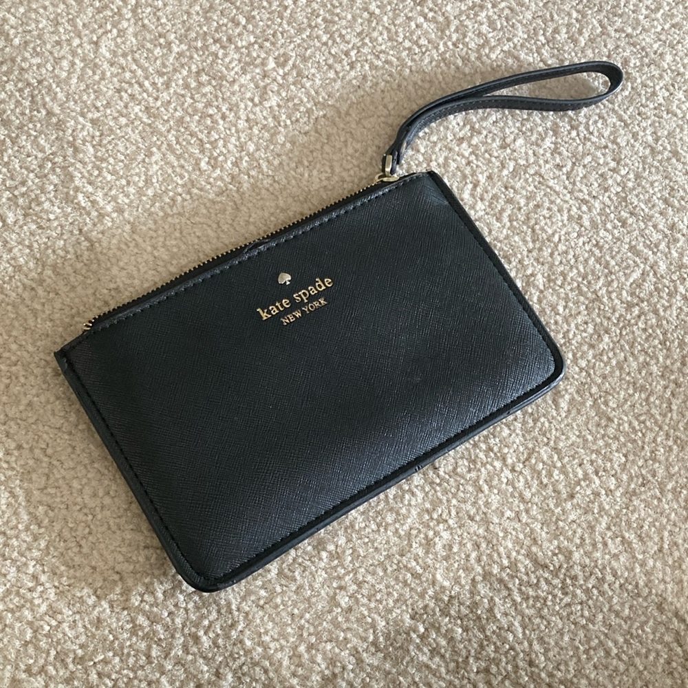 Kate Spade wristlet wallet